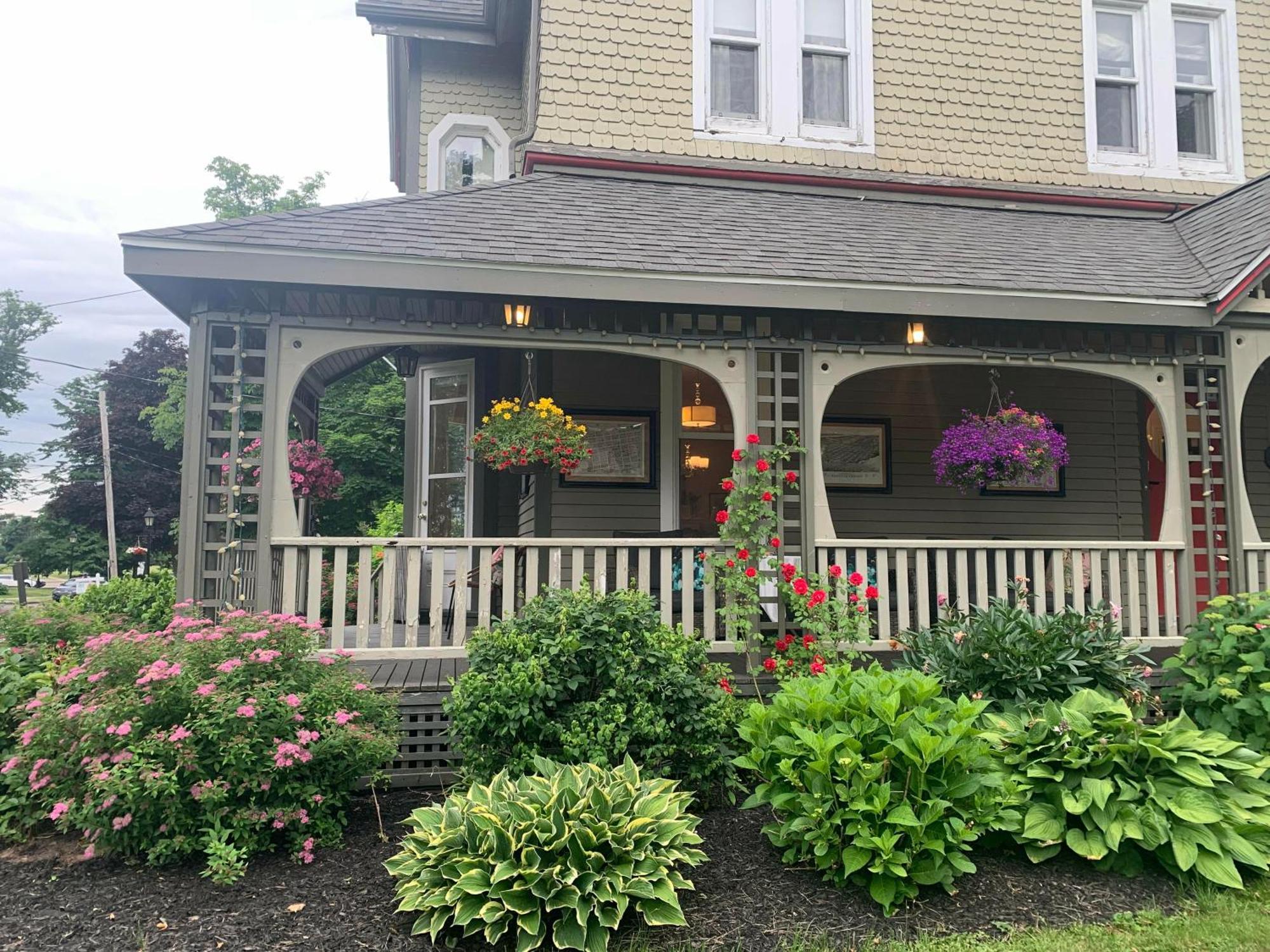 No 1 Grafton Inn Charlottetown Exterior foto